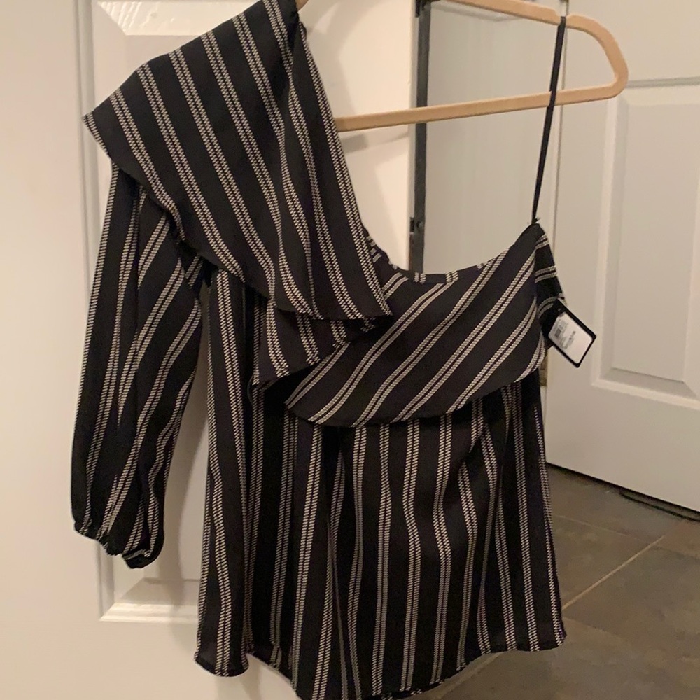 NWT Halogen one shoulder blouse